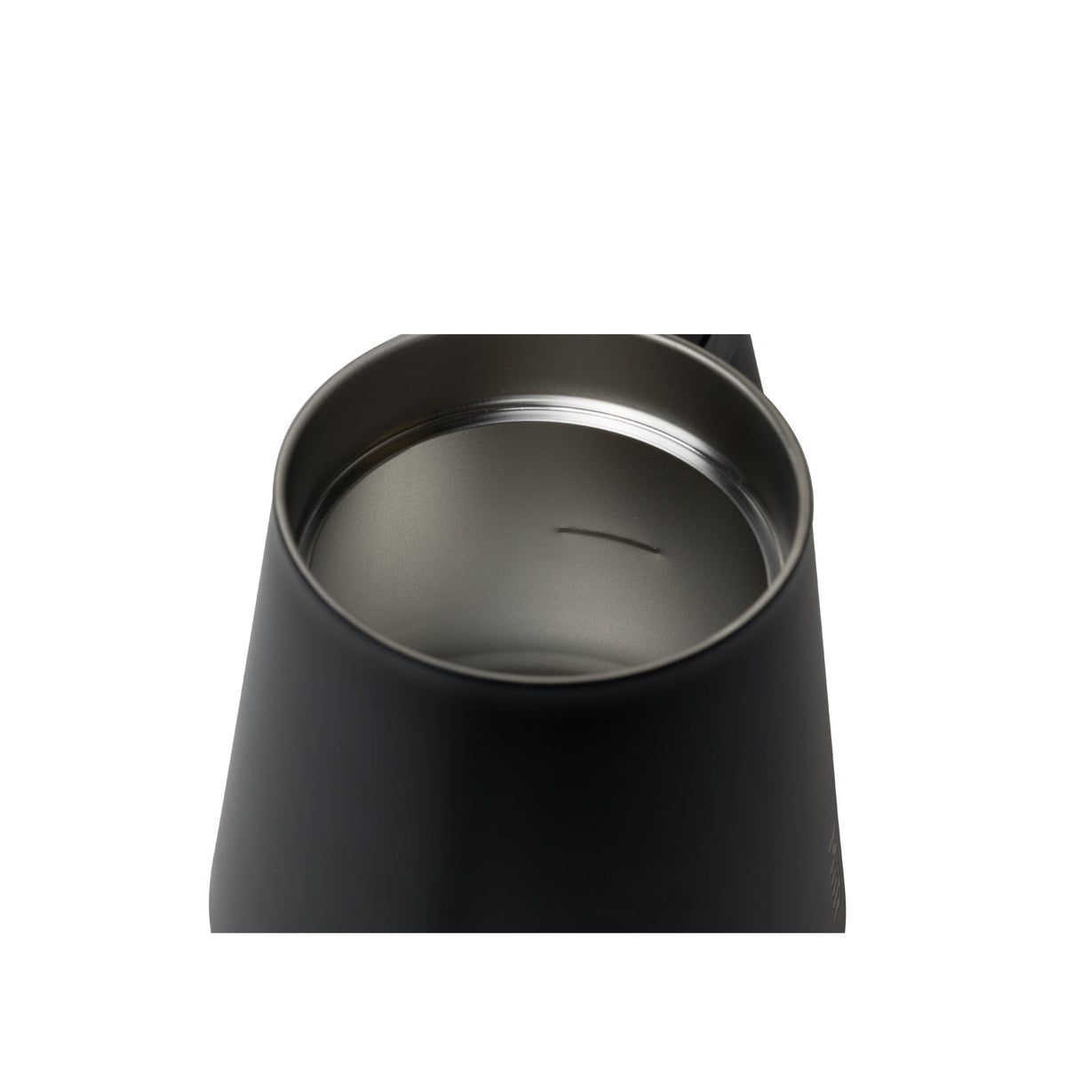 new-standard-pour-over-kettle-n7 Pour_Over_Kettle_Black_Studio_0222_Measurer__POK1SNOS002.jpg