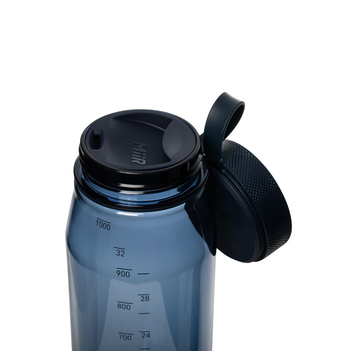everywhere-bottle-e0 WebPDP-33oz_Everywhere_Bottle_TidalBlue__EWB1PN32215_X2Studio_TetherTwist.jpg