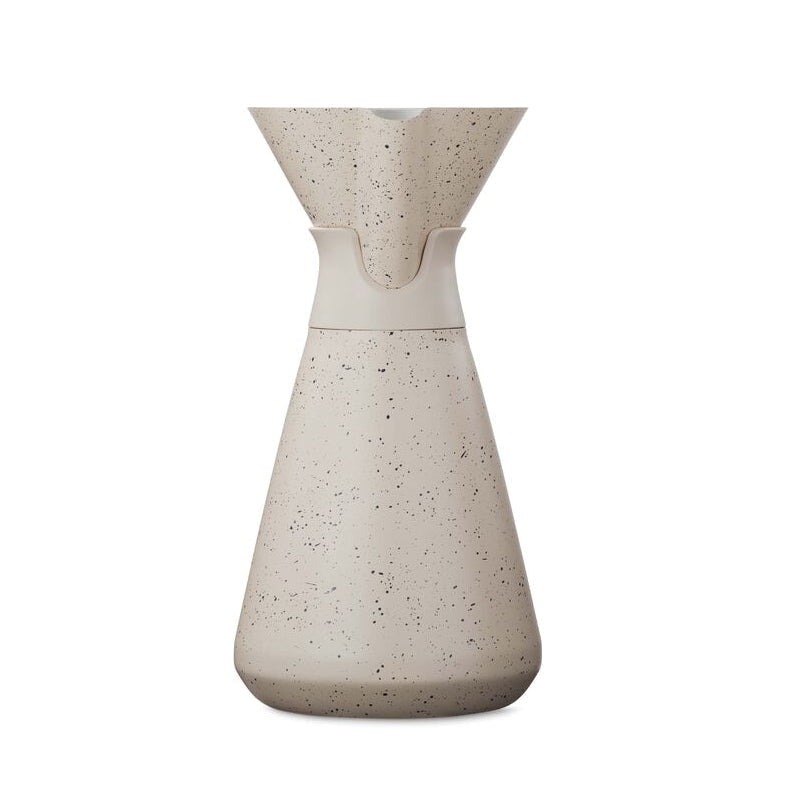 new-standard-carafe-q0 WebPDP-33oz_New_Standard_Carafe_Desert_Tan_Speckle_Studio__CAR1SVOS224_270.jpg