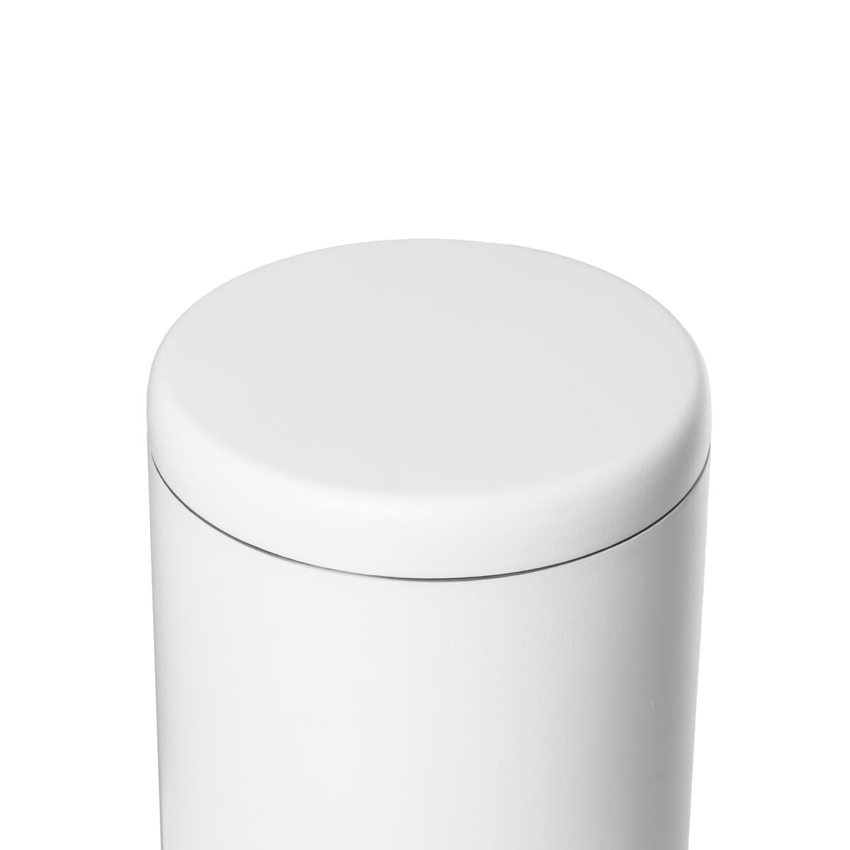 airlock-coffee-canister-o6 WebPDP-Airlock_Coffee_Canister__ACN2SVOS001_White_X2Studio_45_Deg_Lid_On.jpg