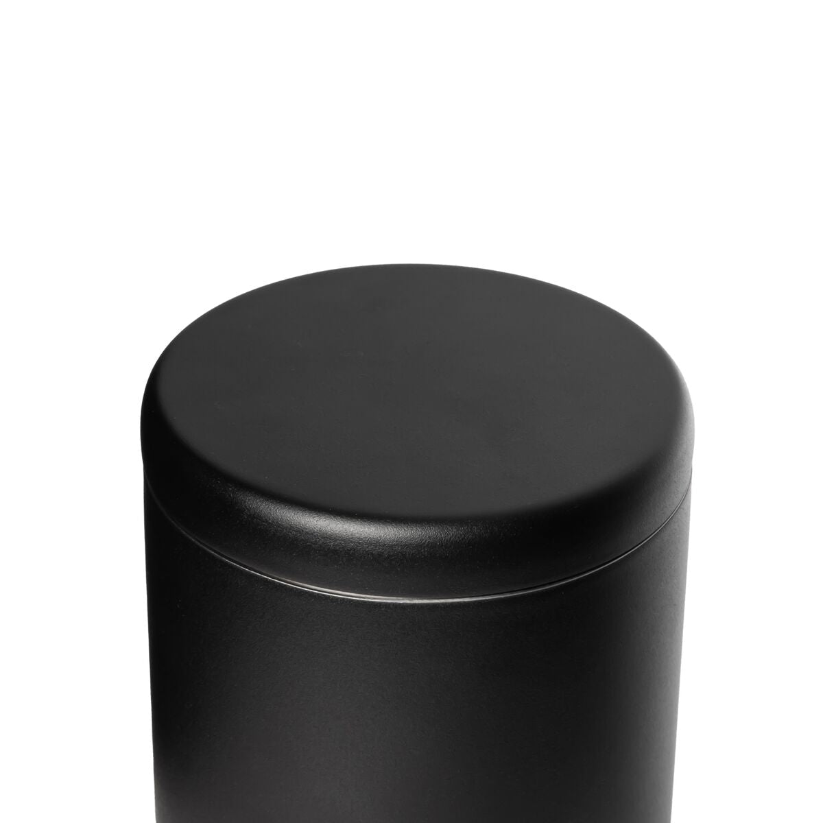 airlock-coffee-canister-o6 WebPDP-Airlock_Coffee_Canister__ACN2SVOS002_Black_X2Studio_45_Deg_Lid_On.jpg