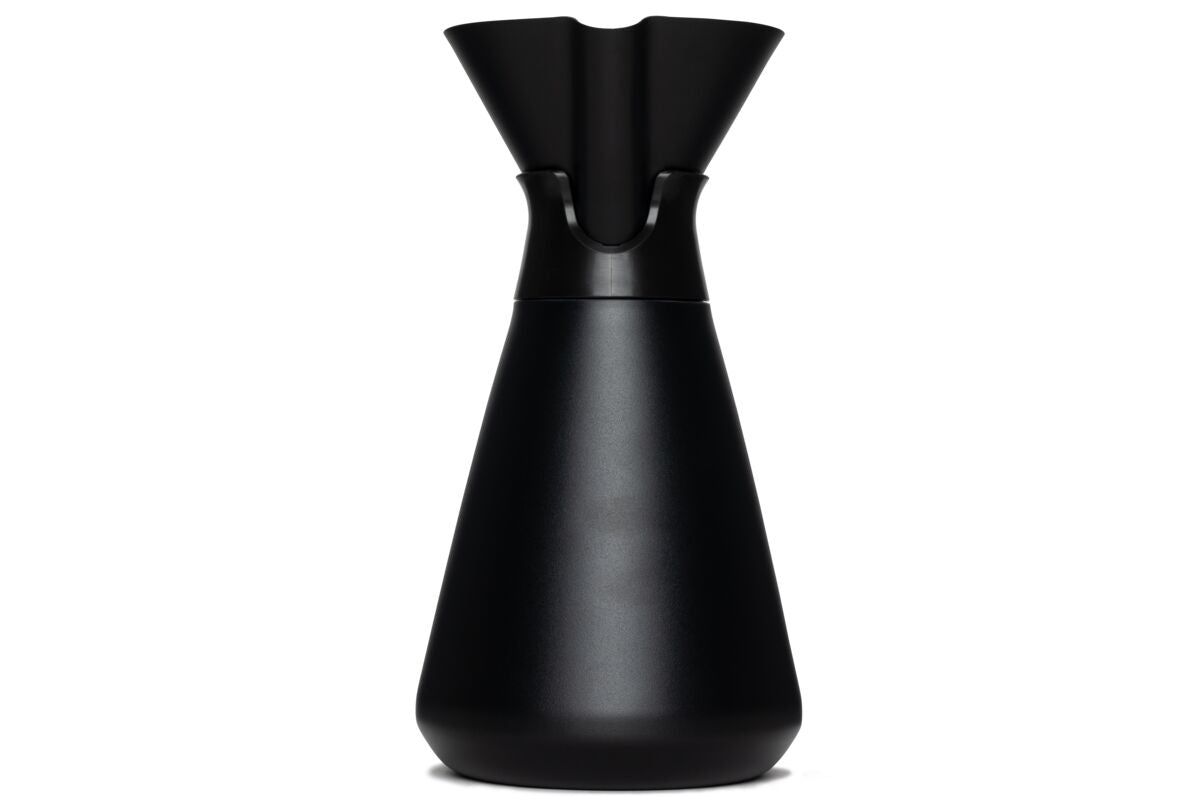 new-standard-carafe-q0 WebPDP-Carafe_Black_Studio_0722_270__CAR1SVOS002.jpg