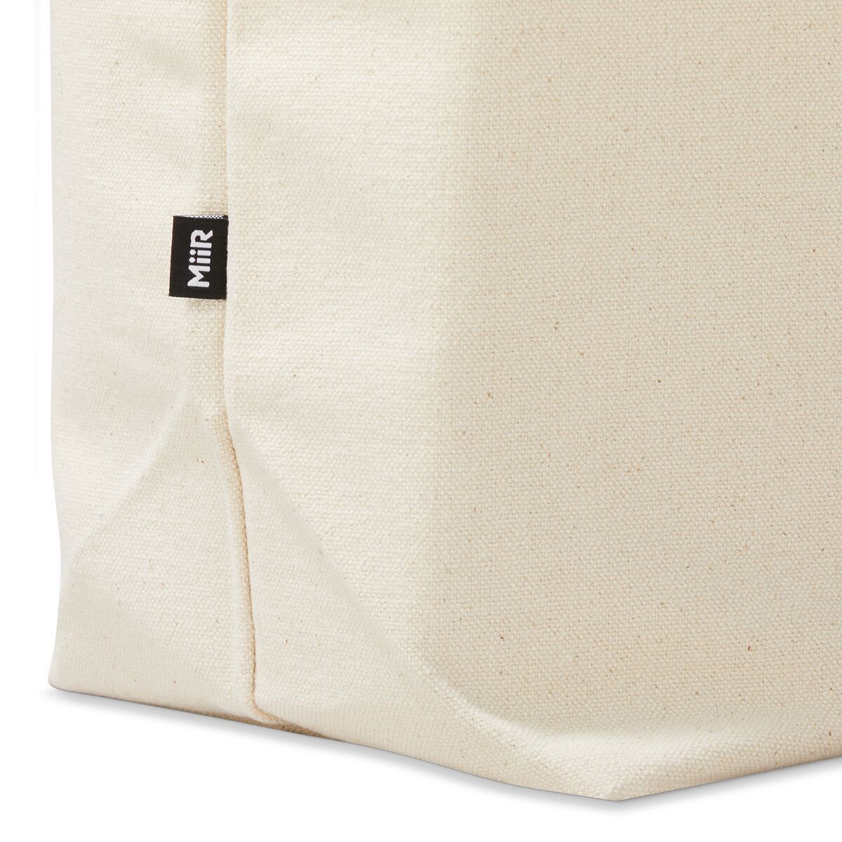 everyday-canvas-tote-e5 WebPDP-Everyday_Canvas_Tote_Studio__TOT001_Detail__TOT001223OS.jpg