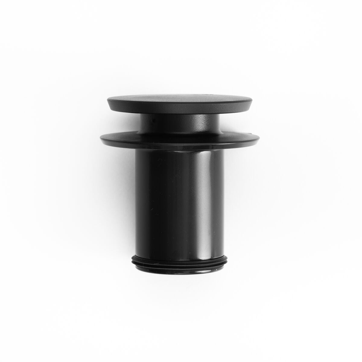 new-standard-carafe-q0 WebPDP-PolishedStainlessCarafe_33oz_SS_StudioX207182024_Lid__CAR1SVOS005.jpg
